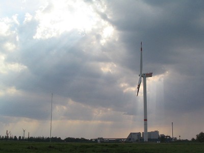 Windturbine REpower 5M van 5 MW in Brunsbüttel (Duitsland)