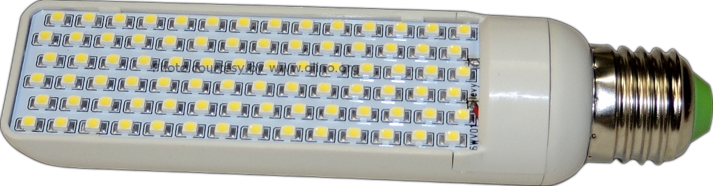DealExtreme - SKU35829, E27 1210 6W 84-LED 588-Lumen 6500K Light Bulb