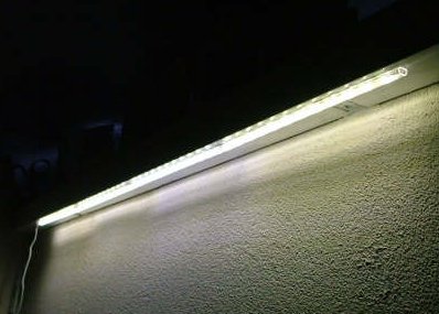 Verrassend OliNo » Blog Archive » LED-rail “Trettioen” from IKEA UJ-43